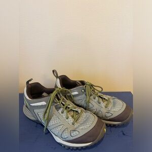 Merrell Siren Sport Q2 Sneakers Womens 8.5 Gray Leather Hiking Shoes Dusty Olive
